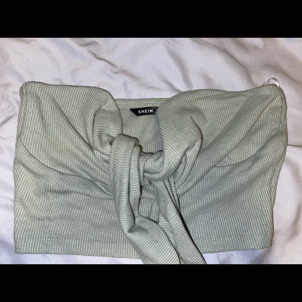 Crop top with tie